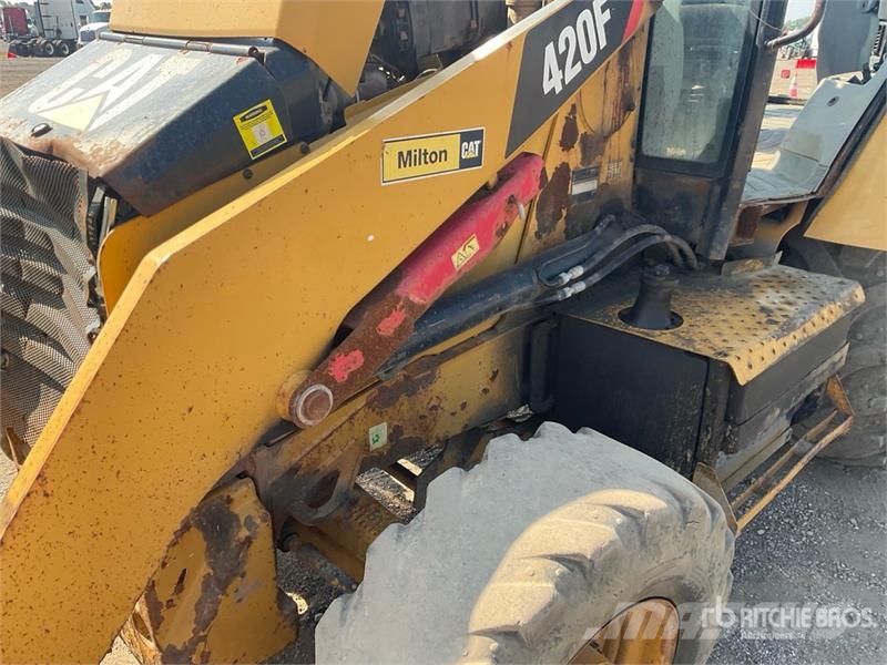 CAT 420F Backhoe loaders