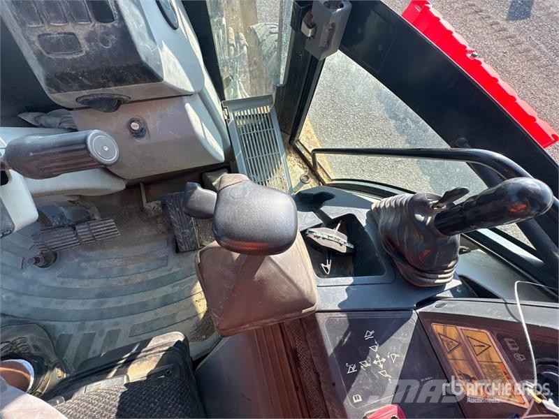 CAT 420F Backhoe loaders