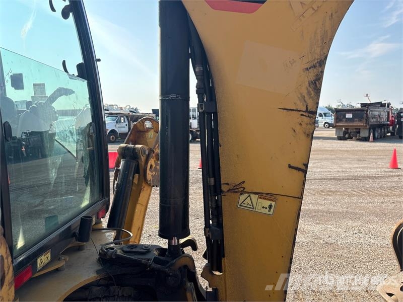 CAT 420F Backhoe loaders