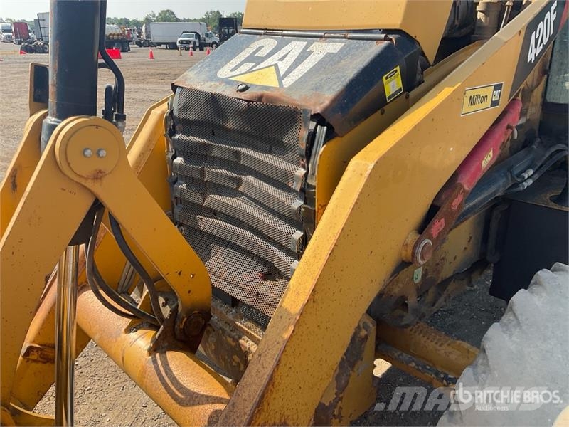 CAT 420F Backhoe loaders