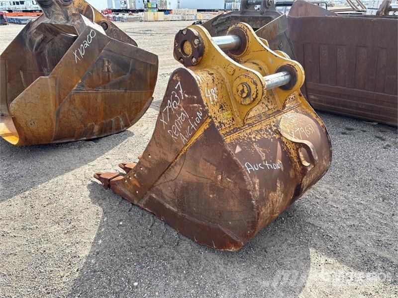 CAT 43 in Digging Excavator Bucket - Fits Cat 336 Lopaty