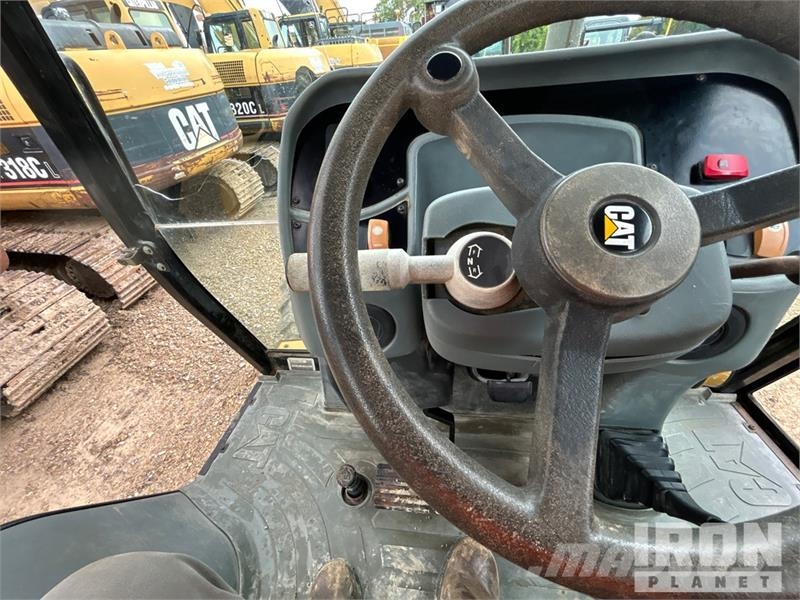 CAT 430D Backhoe