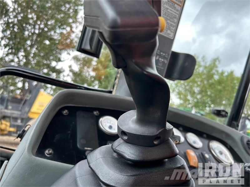CAT 430D Backhoe