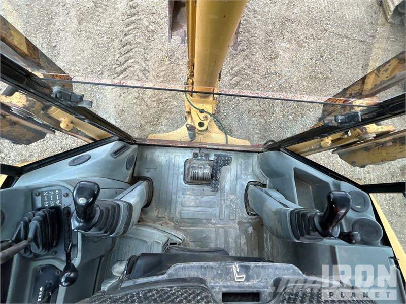 CAT 430D Backhoe