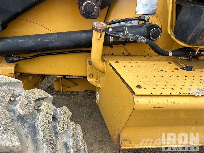 CAT 430D IT Ekskavatori-iekrāvēji