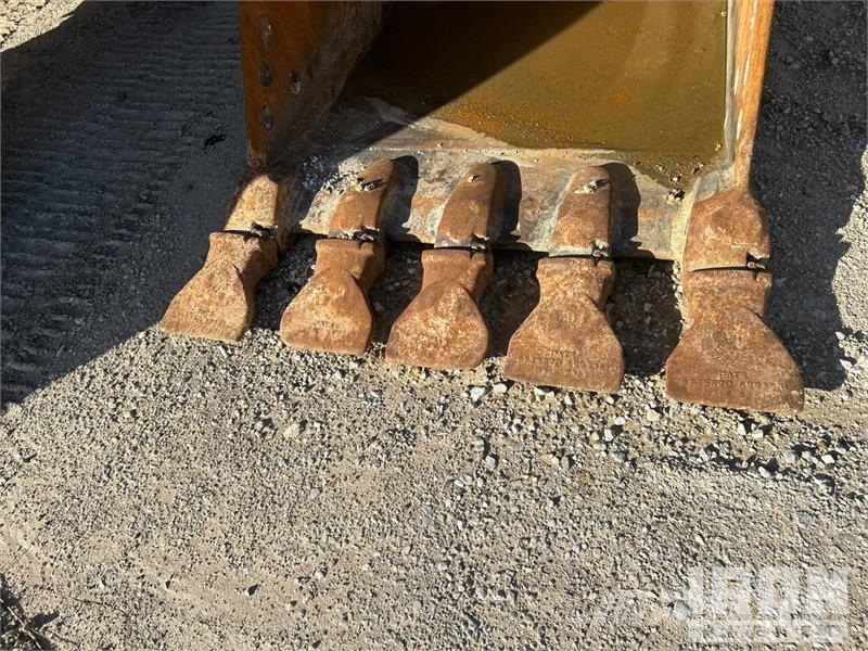 CAT 44 in Digging Excavator Bucket Buckets