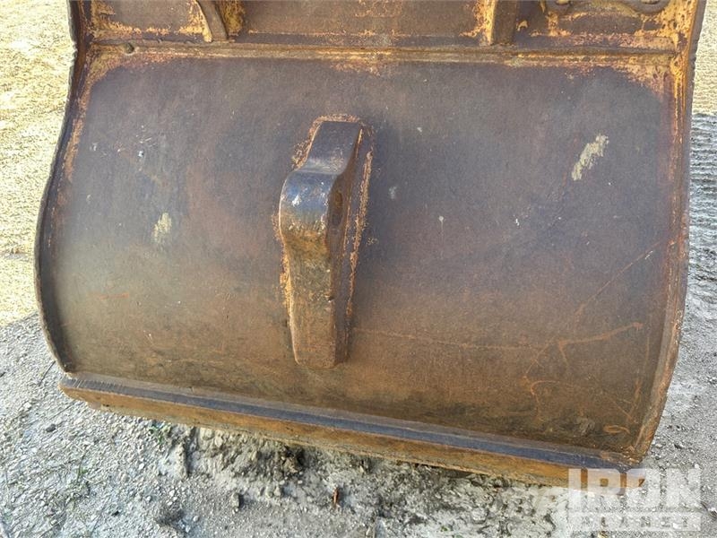 CAT 44 in Digging Excavator Bucket Buckets