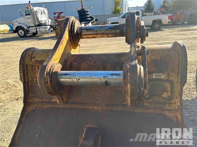 CAT 44 in Digging Excavator Bucket Buckets