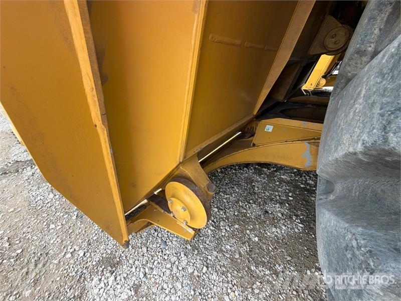 CAT 637K Motor Scraper 스크레이퍼