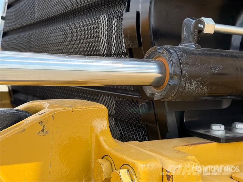 CAT 637K Motor Scraper كاشطات
