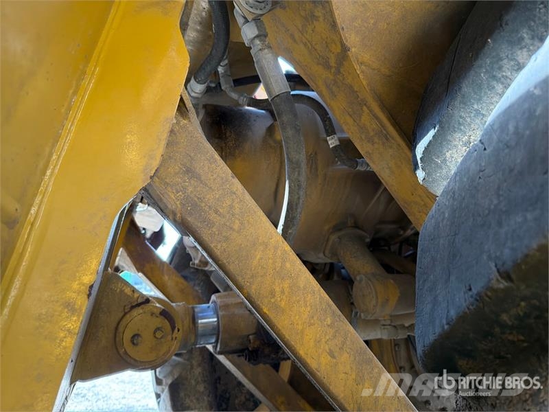 CAT 637K Motor Scraper كاشطات