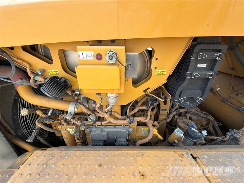 CAT 637K Motor Scraper كاشطات