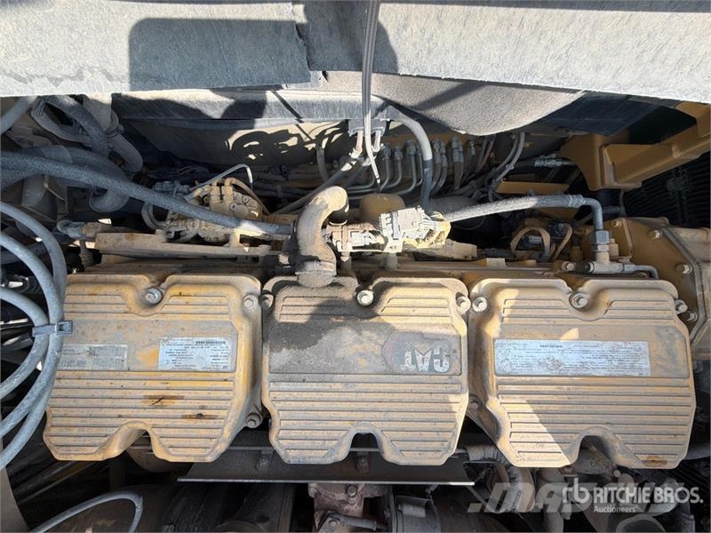 CAT 637K Motor Scraper كاشطات