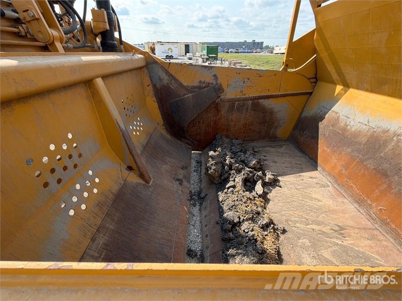 CAT 637K Motor Scraper كاشطات