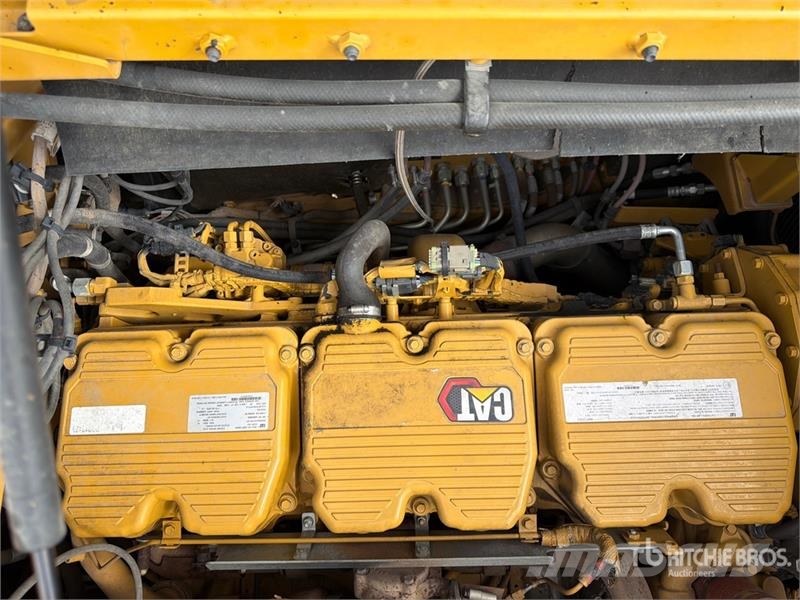 CAT 637K Motor Scraper 스크레이퍼