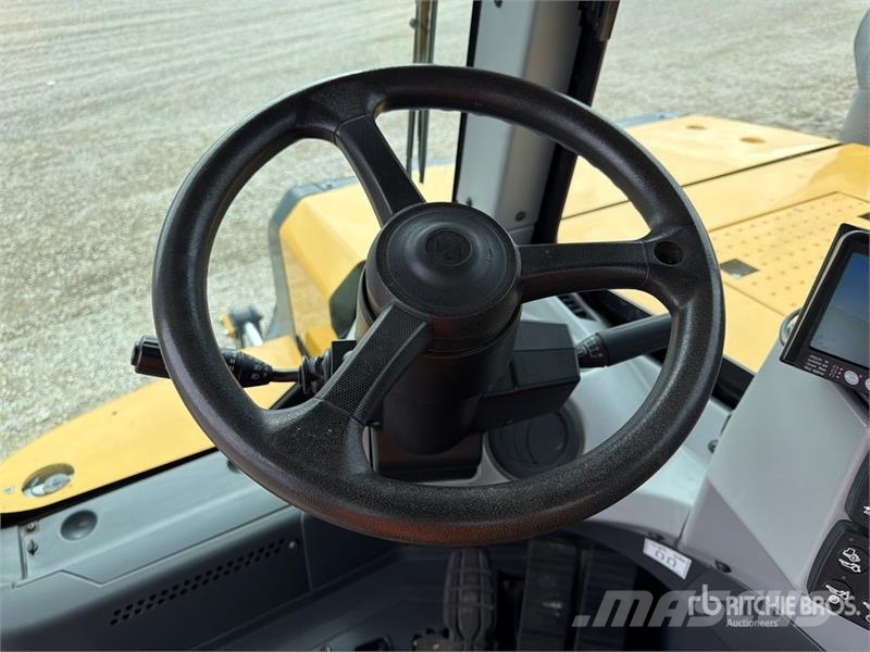 CAT 637K Motor Scraper 스크레이퍼
