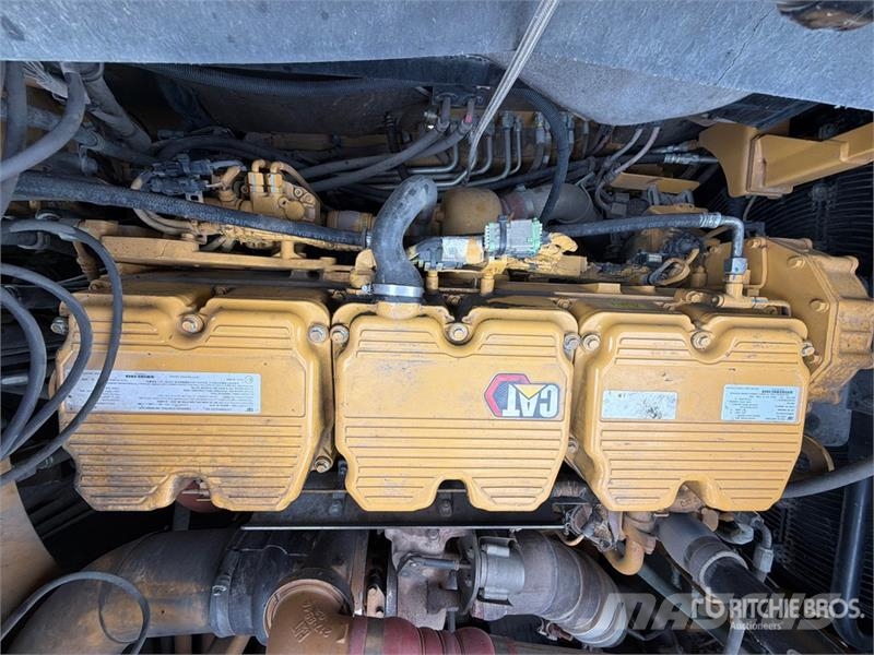 CAT 637K Motor Scraper كاشطات