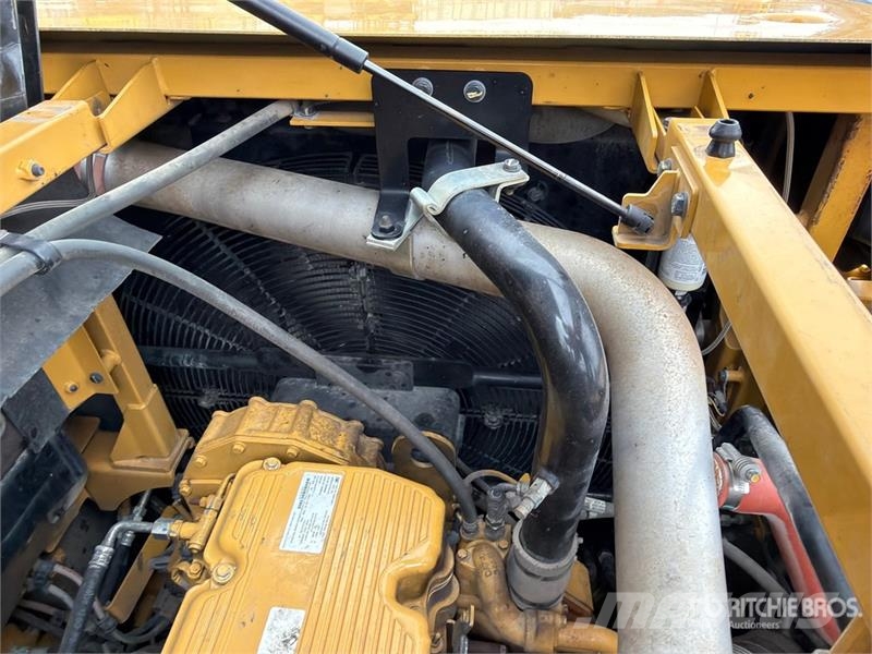 CAT 637K Motor Scraper كاشطات