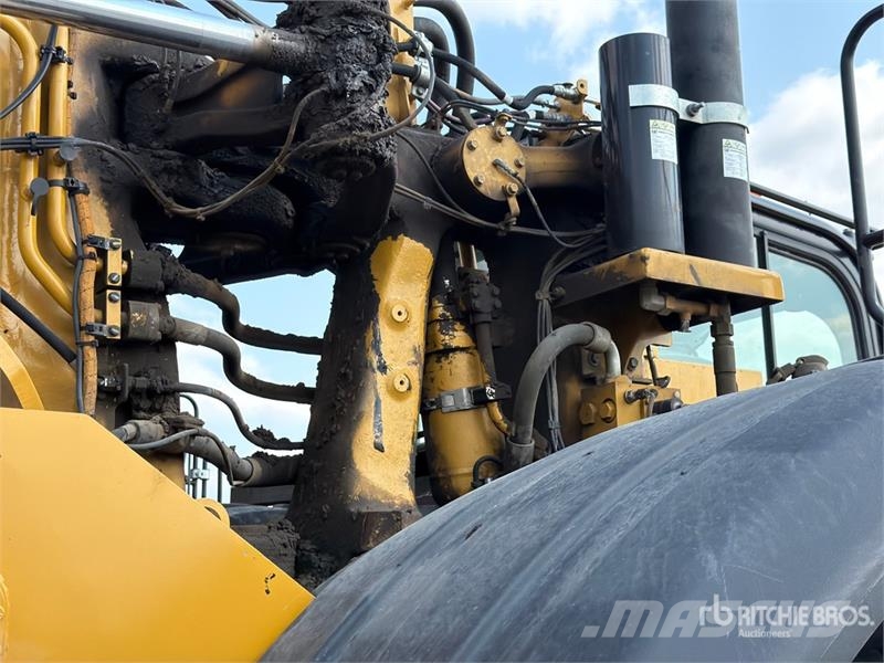 CAT 637K Motor Scraper كاشطات