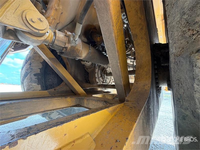 CAT 637K Motor Scraper كاشطات