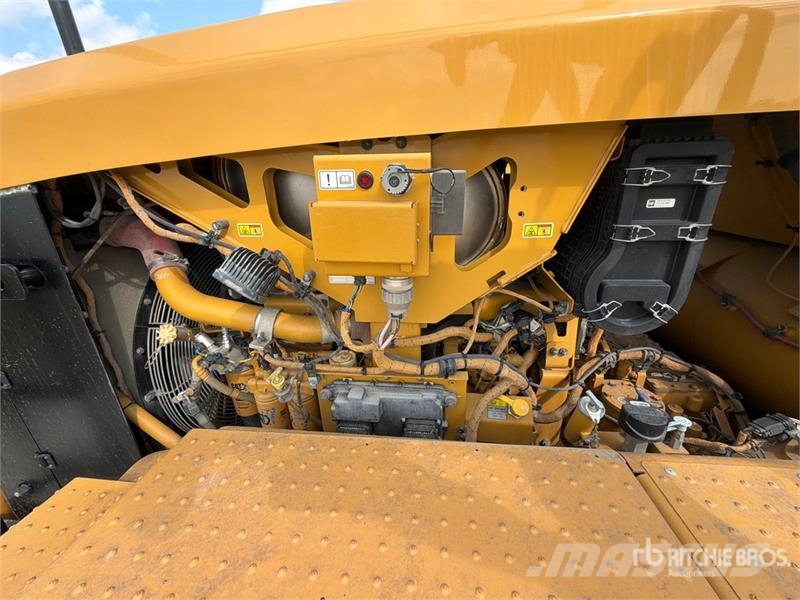 CAT 637K Motor Scraper كاشطات