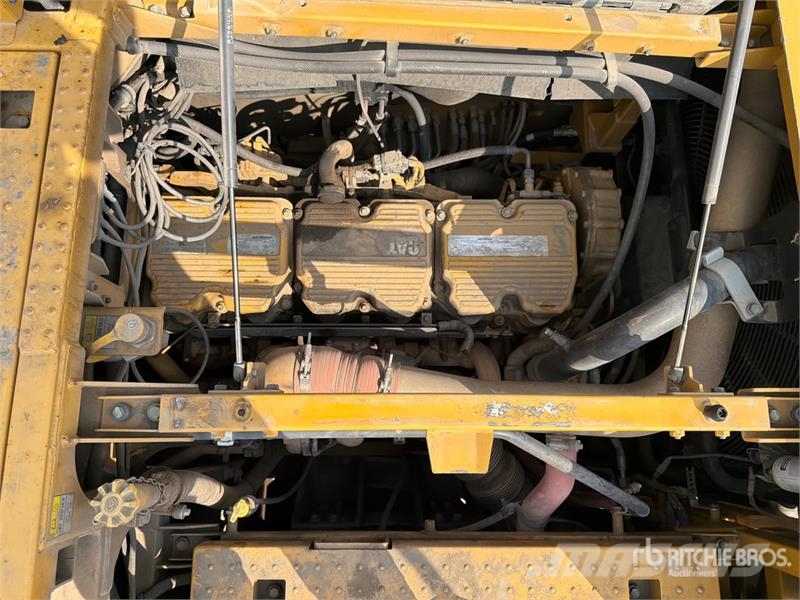 CAT 637K Motor Scraper كاشطات