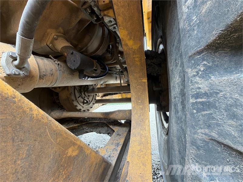 CAT 637K Motor Scraper كاشطات