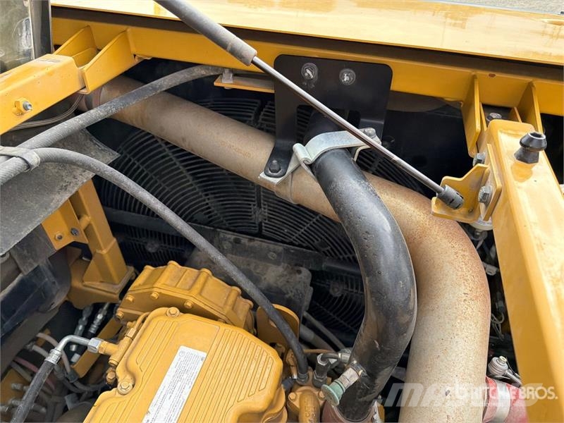 CAT 637K Motor Scraper 스크레이퍼