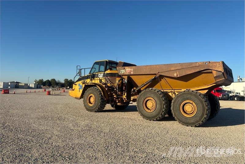 CAT 735 Articulated Haulers