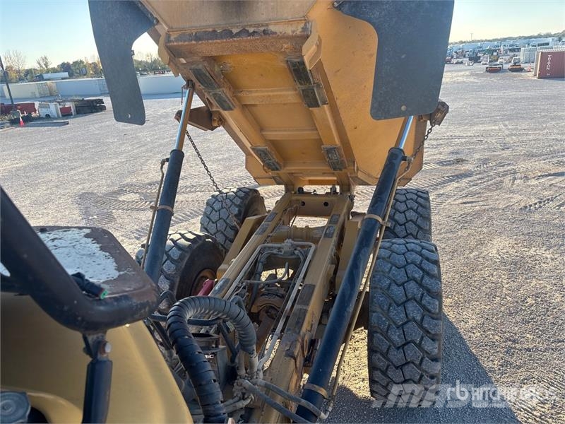 CAT 735 Articulated Haulers