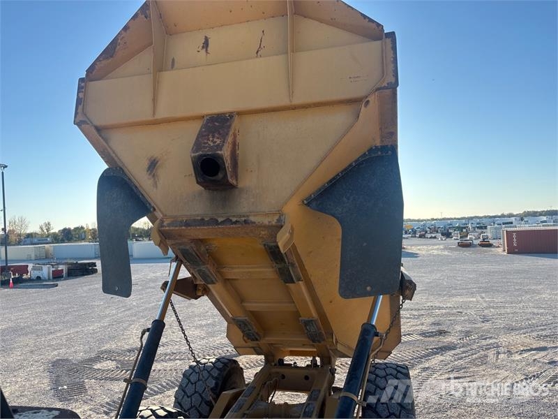 CAT 735 Articulated Haulers