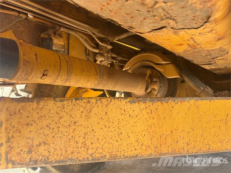 CAT 735 Articulated Haulers