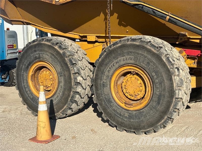 CAT 735 Articulated Haulers