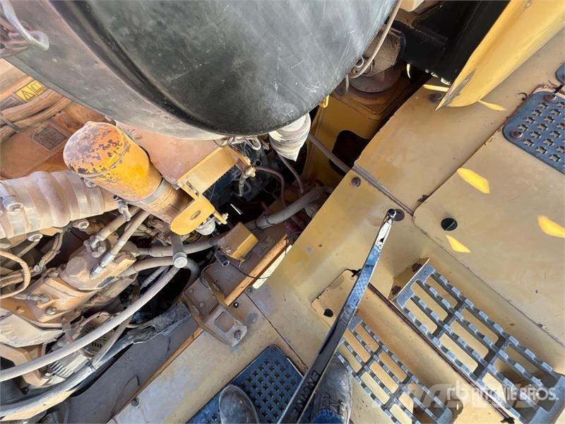 CAT 735 Articulated Haulers