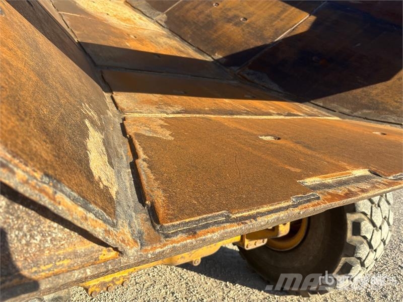 CAT 735 Articulated Haulers