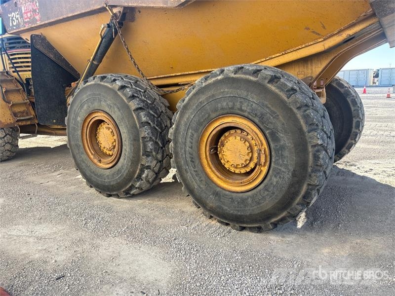 CAT 735 Articulated Haulers