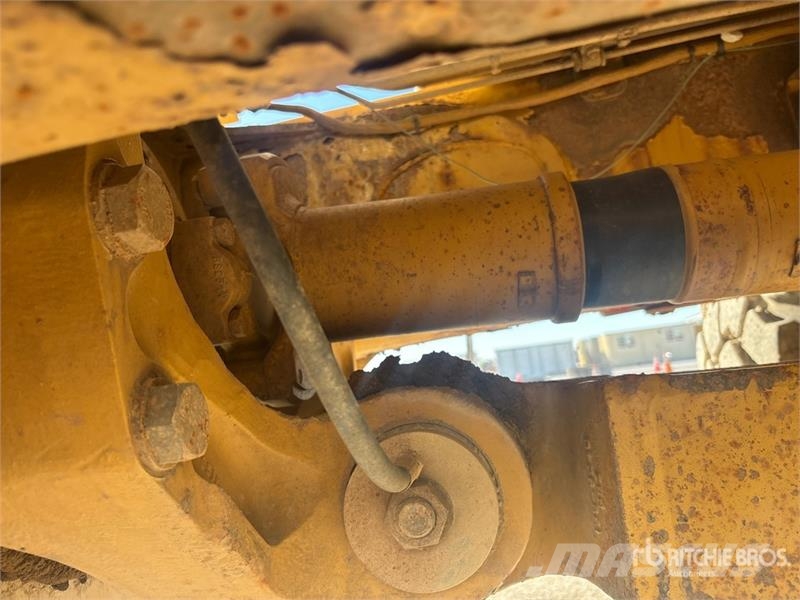 CAT 735 Articulated Haulers