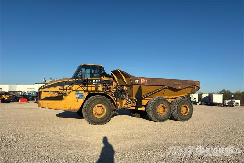 CAT 735 Articulated Haulers