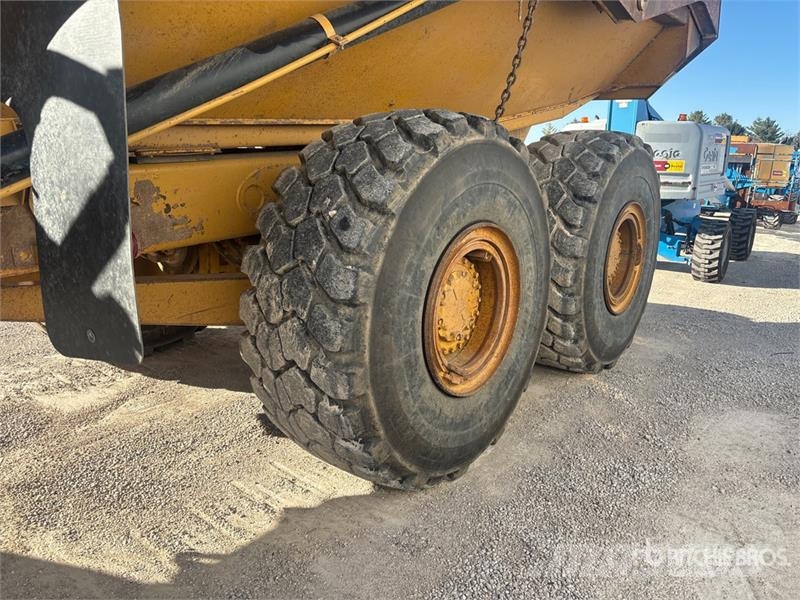 CAT 735 Articulated Haulers