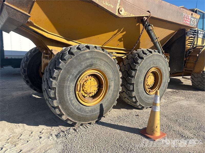 CAT 735 Articulated Haulers