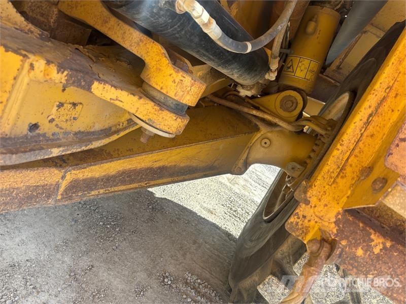 CAT 735 Articulated Haulers