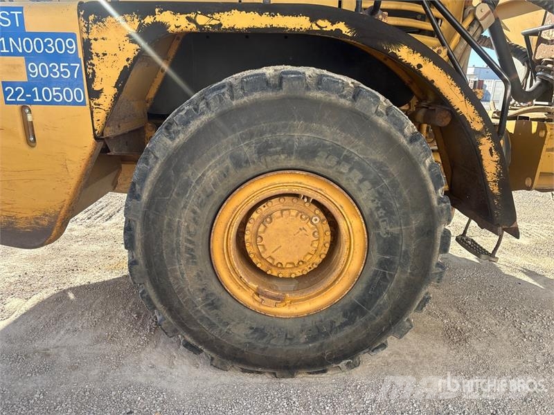 CAT 735 Articulated Haulers