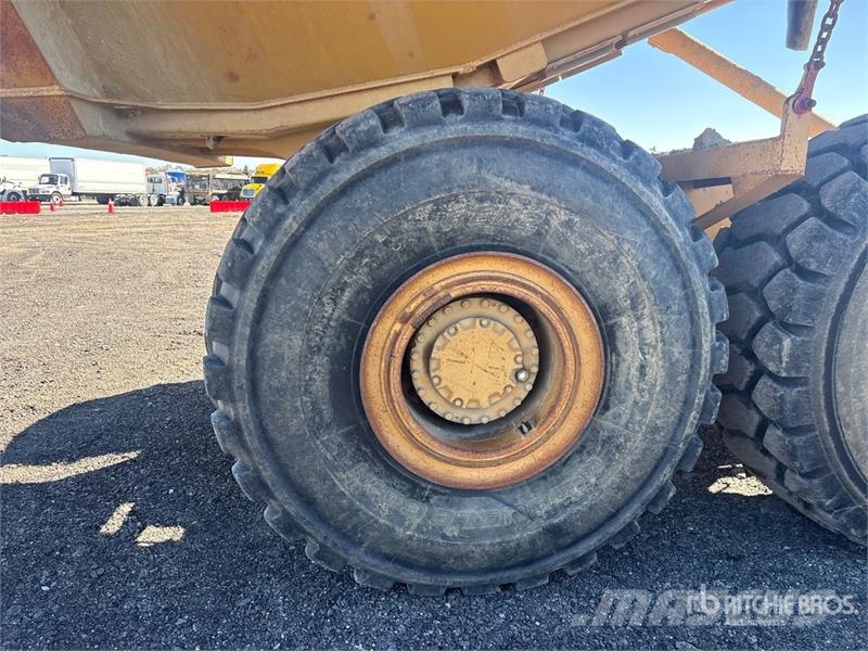 CAT 740 Caminhão basculante articulado ADT