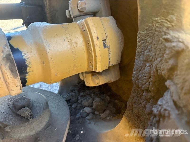 CAT 740 Caminhão basculante articulado ADT