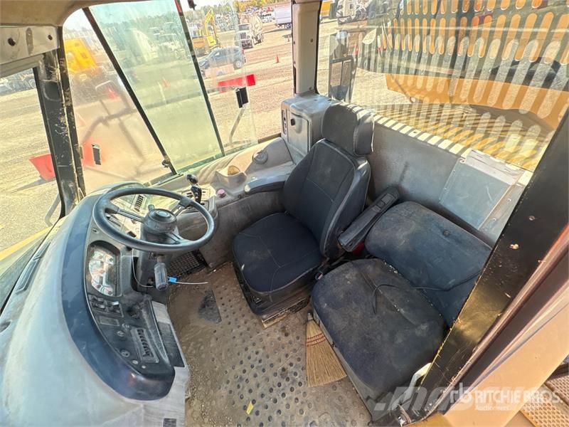 CAT 740 Caminhão basculante articulado ADT