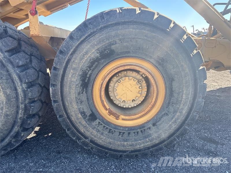 CAT 740 Caminhão basculante articulado ADT