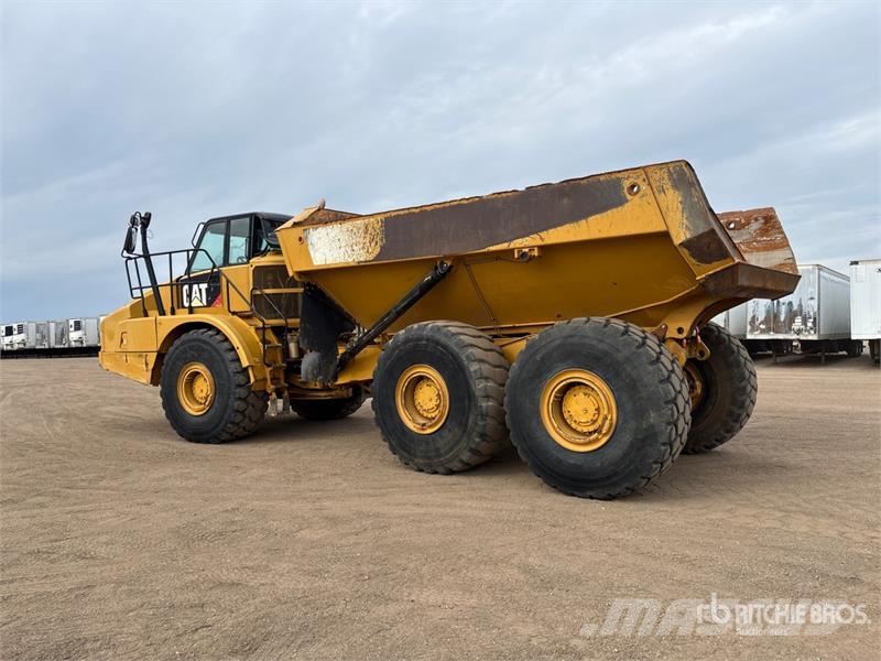 CAT 745C 鉸接式起吊車