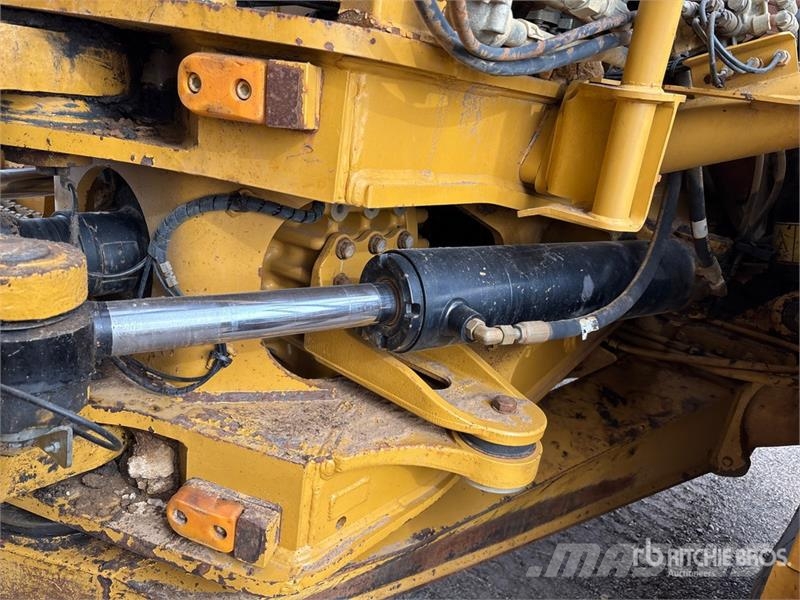 CAT 745C 鉸接式起吊車