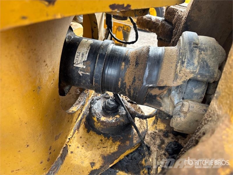 CAT 745C 鉸接式起吊車