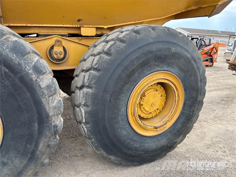 CAT 745C 鉸接式起吊車